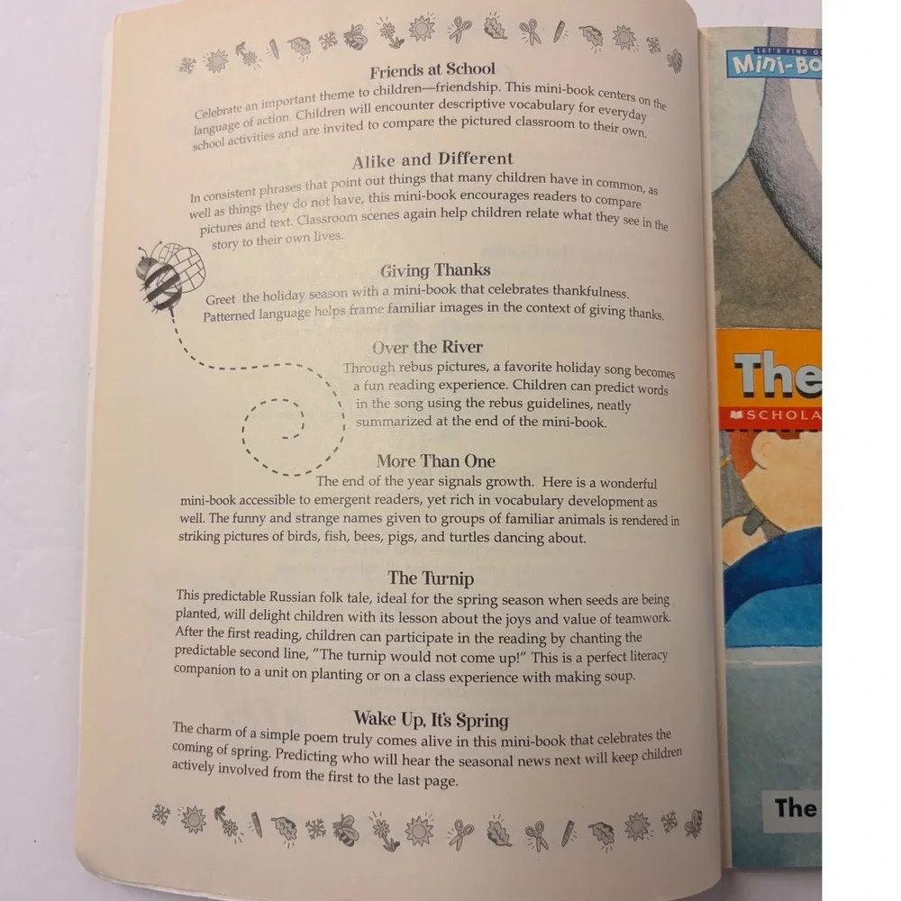 Scholastic Lets Find Out Around-the-Year Mini-Books Grades PreK-1 1998 Literacy